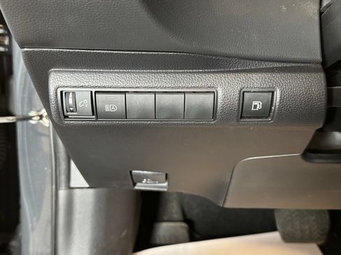 Used 2023 Toyota Corolla LE FWD image 18