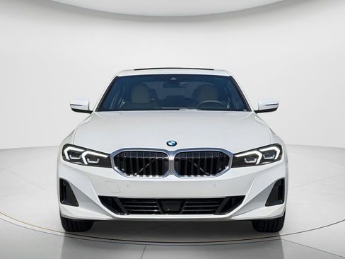 New 2026 BMW 330i Sedan w/ Convenience Package RWD image 2