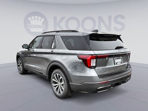 New 2026 Ford Explorer ST-Line image 4