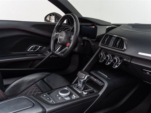 Used 2017 Audi R8 V10 AWD/4WD image 59