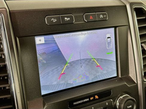 Used 2018 Ford F150 XLT w/ Equipment Group 302A Luxury AWD/4WD image 15