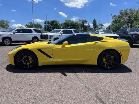 Used 2017 Chevrolet Corvette Stingray Coupe w/ 1LT RWD image 4