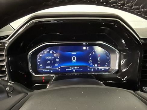 Used 2022 Chevrolet Silverado 1500 RST w/ Convenience Package II AWD/4WD image 17