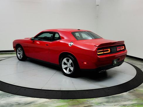 Used 2021 Dodge Challenger SXT RWD image 7