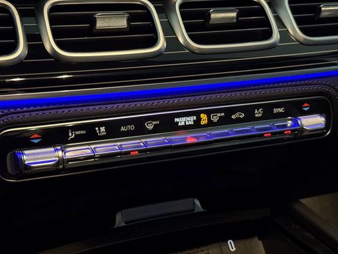 New 2026 Mercedes-Benz GLS 450 4MATIC image 23