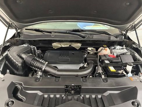 Used 2023 Chevrolet Blazer Premier image 11