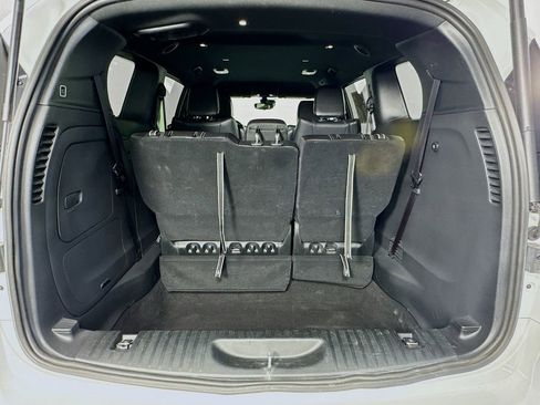 Used 2024 Chrysler Pacifica Limited FWD image 26