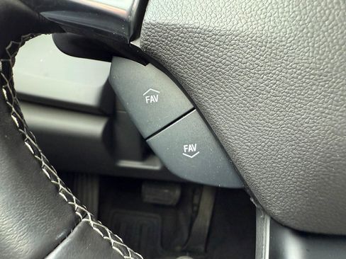 Used 2023 Chevrolet Camaro LT image 37