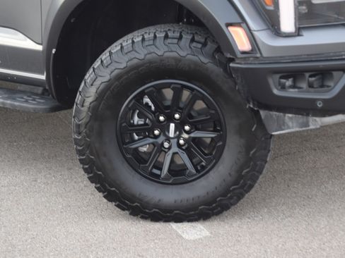 Used 2025 Ford F150 Raptor image 34