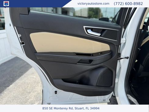 Used 2017 Ford Edge SEL w/ Equipment Group 201A FWD image 27