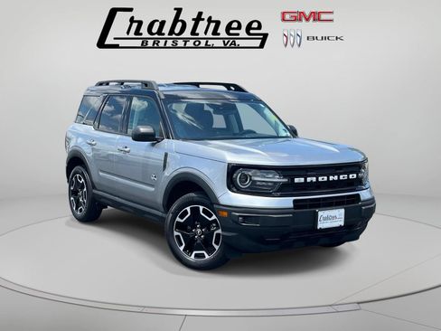 Used 2023 Ford Bronco Sport Outer Banks AWD/4WD image 1