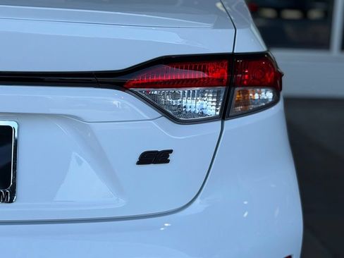 Certified 2023 Toyota Corolla SE FWD image 14