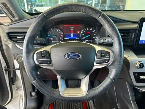 Used 2022 Ford Explorer XLT w/ Class IV Trailer Tow Package RWD image 23