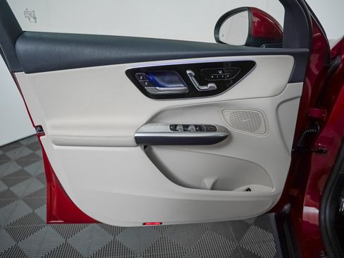 Certified 2025 Mercedes-Benz GLC 350e 4MATIC image 23