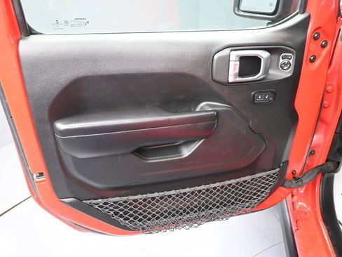 Used 2021 Jeep Gladiator Mojave AWD/4WD image 10