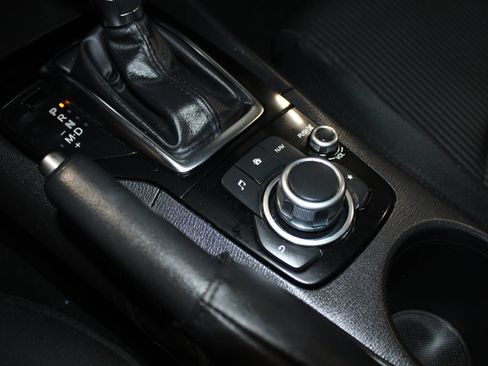Used 2016 MAZDA MAZDA3 i Sport w/ Preferred Equipment Package FWD image 14