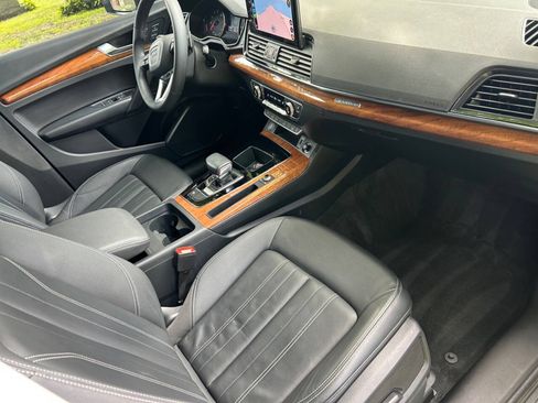 Used 2023 Audi Q5 2.0T Premium w/ Convenience Package AWD/4WD image 31