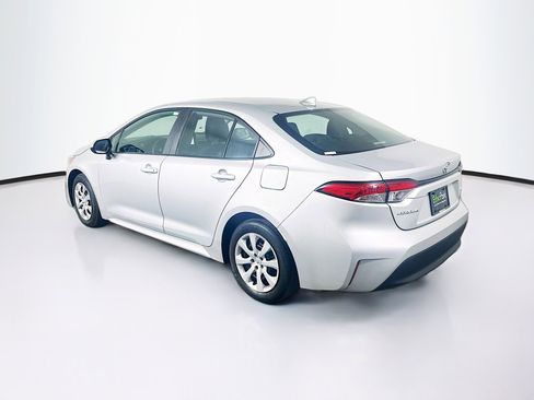 Used 2024 Toyota Corolla LE FWD image 5