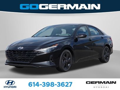 Used 2023 Hyundai Elantra SEL w/ Preferred Accessory Package