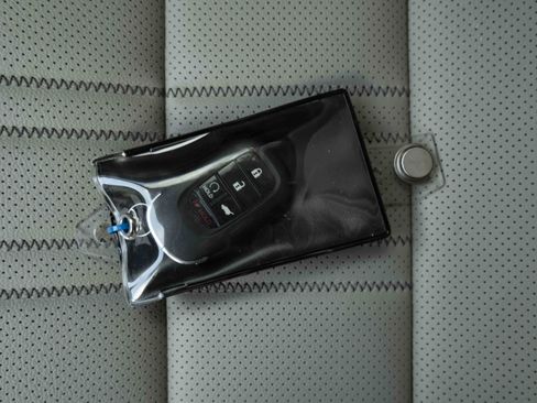 Used 2027 Honda HR-V EX-L image 45