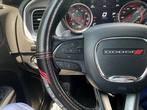 Used 2019 Dodge Charger GT RWD image 12