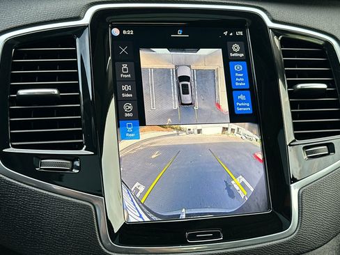 Certified 2025 Volvo XC90 B6 Plus AWD/4WD image 23