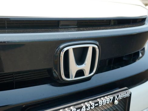 Used 2020 Honda Civic Sport image 10