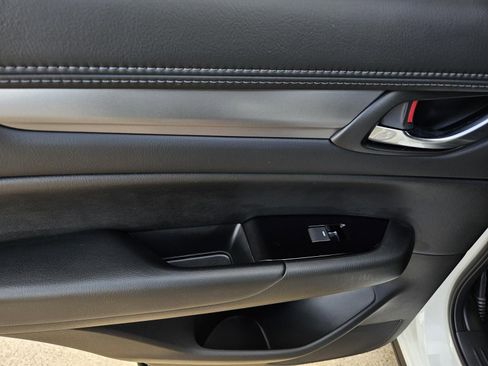 Used 2025 MAZDA CX-5 AWD 2.5 S w/ Select Package image 17