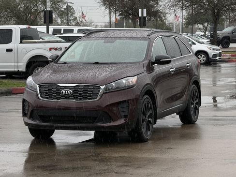 Used 2019 Kia Sorento S image 5
