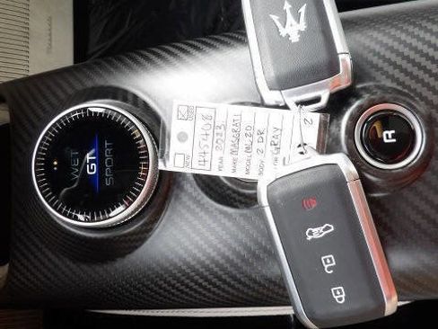 Used 2023 Maserati MC20 Spyder image 76