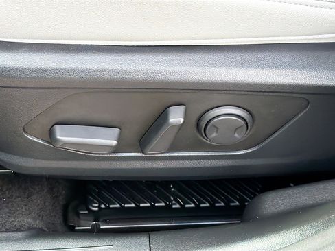 Used 2025 Hyundai Santa Cruz Limited image 23