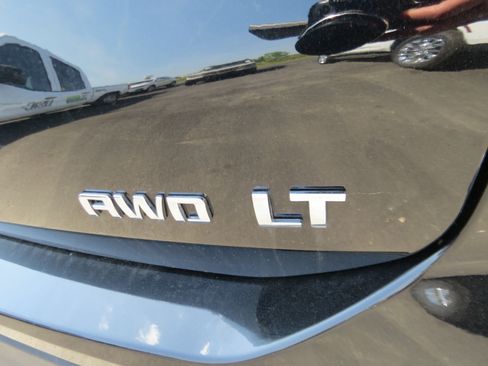 Used 2024 Chevrolet Equinox LT AWD/4WD image 11