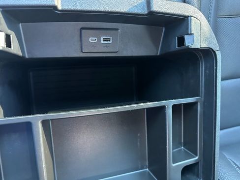 Used 2022 GMC Yukon Denali image 34