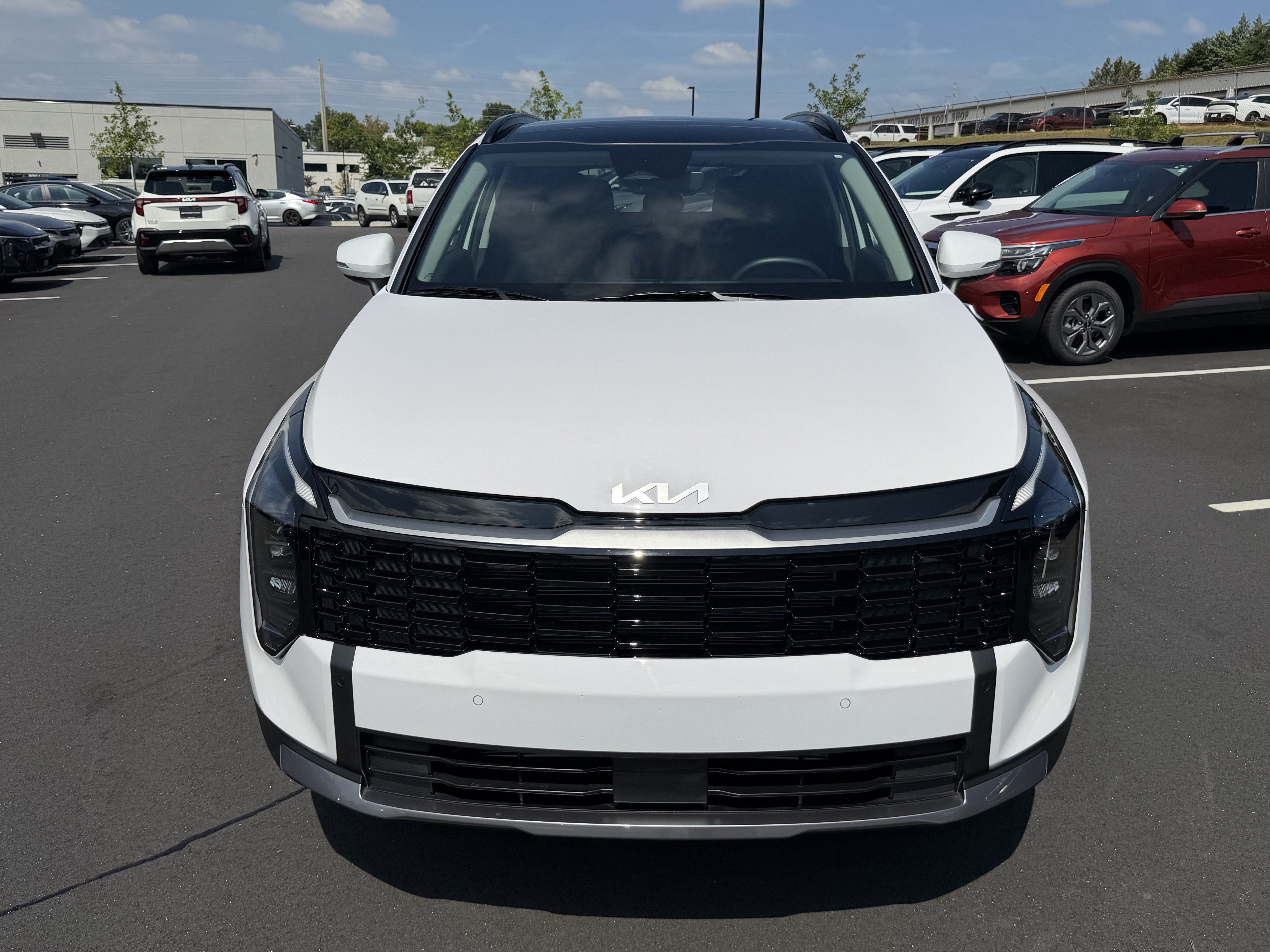 Certified 2026 Kia Sportage EX AWD/4WD image 2