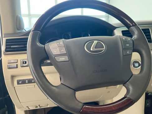 Used 2015 Lexus LX 570 image 14