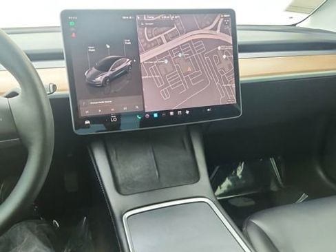 Used 2023 Tesla Model 3 Standard Range image 44