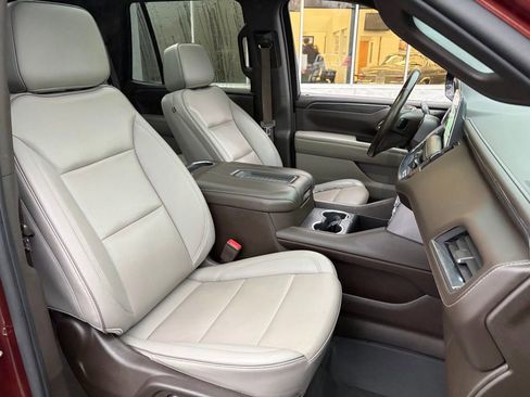 Used 2022 GMC Yukon SLT w/ SLT Premium Package image 34