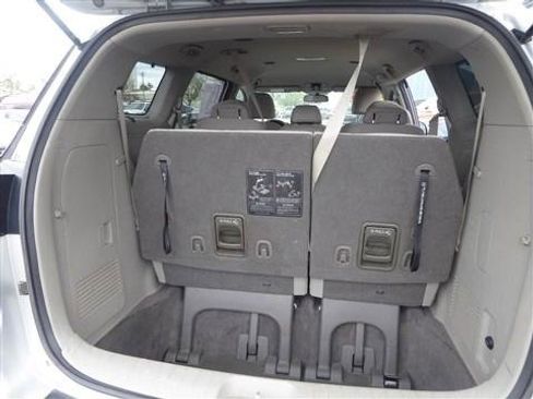 Used 2016 Kia Sedona LX w/ LX Convenience Package image 19