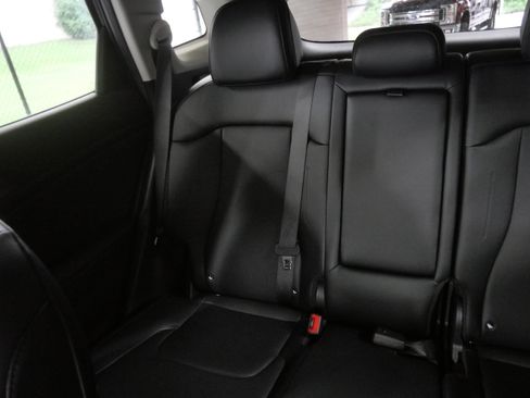 Used 2024 Kia Sportage EX AWD/4WD image 12