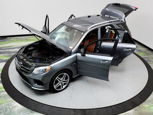 Used 2019 Mercedes-Benz GLE 43 AMG 4MATIC image 38