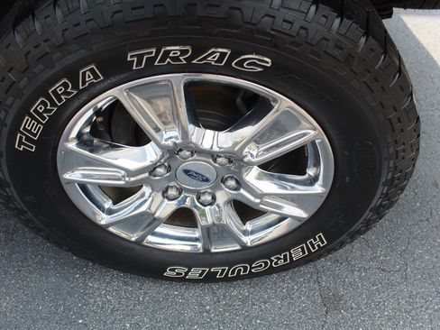 Used 2017 Ford F150 XLT w/ Equipment Group 301A Mid image 16