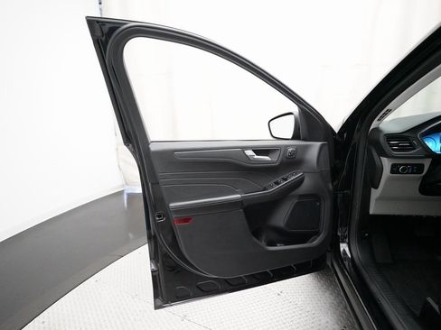 Used 2023 Ford Escape Active w/ Tech Pack #2 image 28