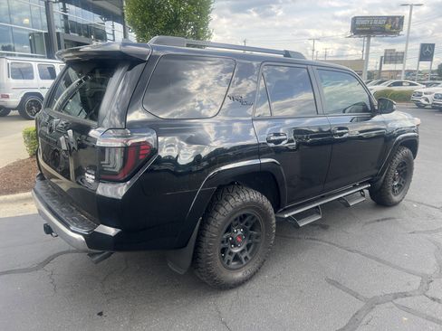 Used 2024 Toyota 4Runner TRD Off-Road Premium w/ Moonroof Package AWD/4WD image 12