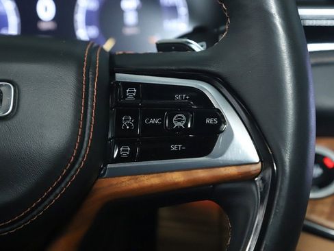 Used 2024 Jeep Grand Cherokee Summit AWD/4WD image 24