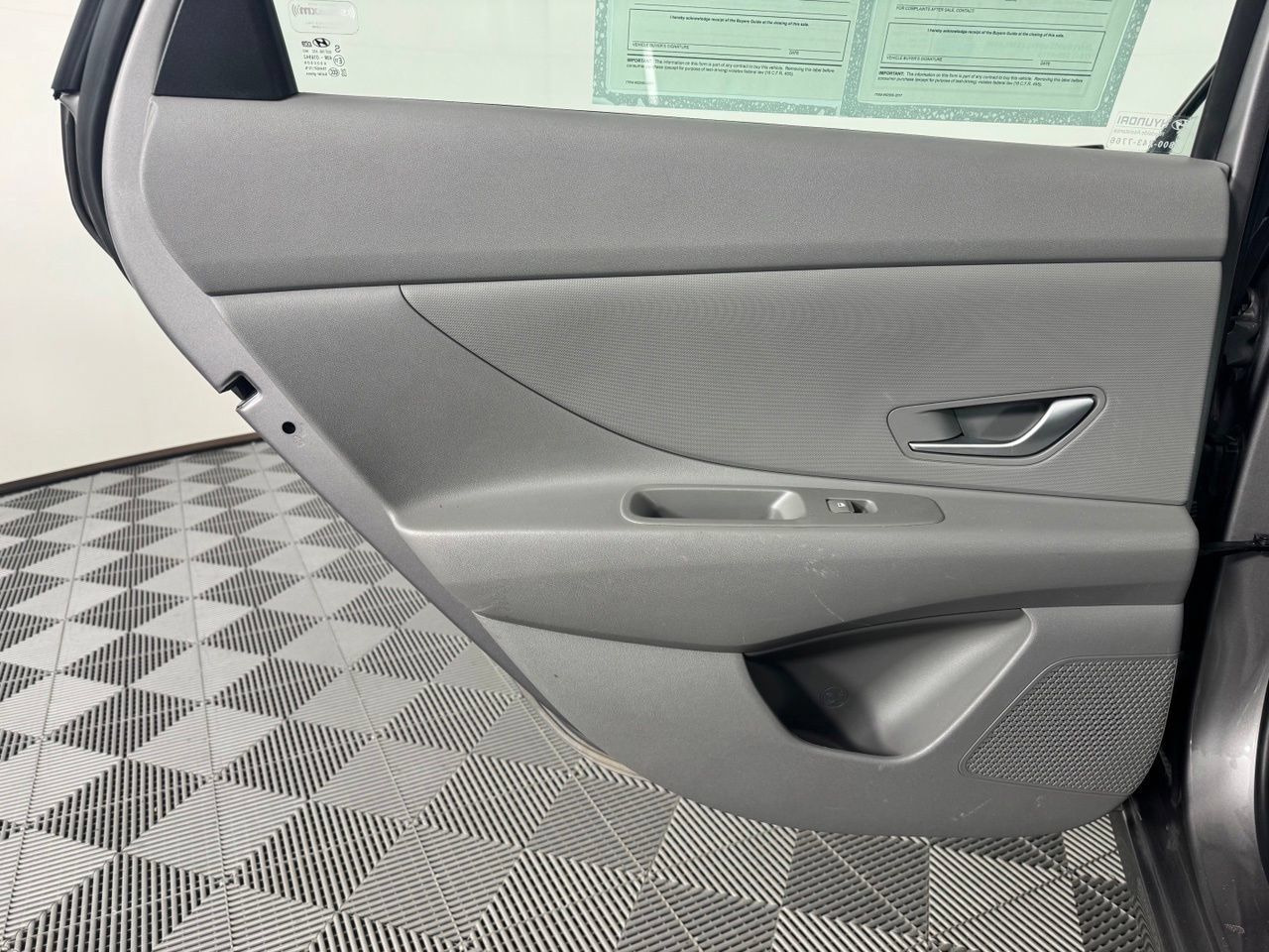 Used 2023 Hyundai Elantra SEL w/ Winter Weather Package FWD image 22
