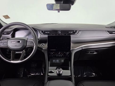 New 2025 Jeep Grand Cherokee Limited w/ Trailer Tow Package image 41