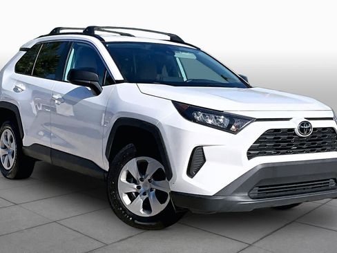 Used 2021 Toyota RAV4 LE AWD/4WD image 3