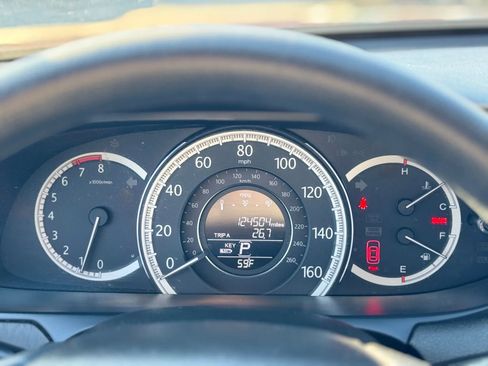 Used 2014 Honda Accord EX image 25