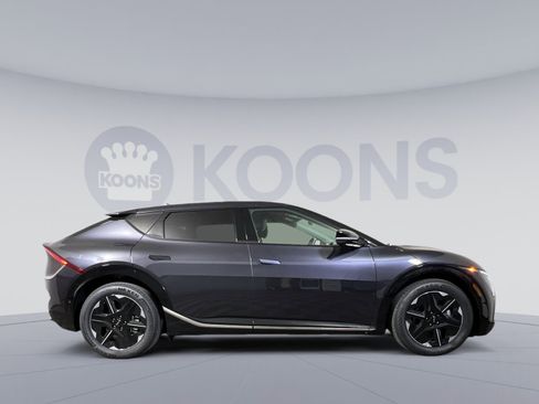 New 2025 Kia EV6 Wind image 7