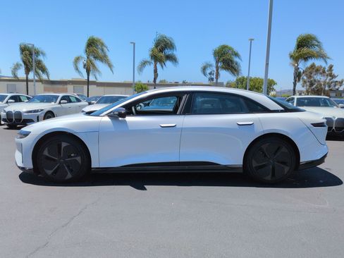Used 2024 Lucid Air Touring AWD/4WD image 7